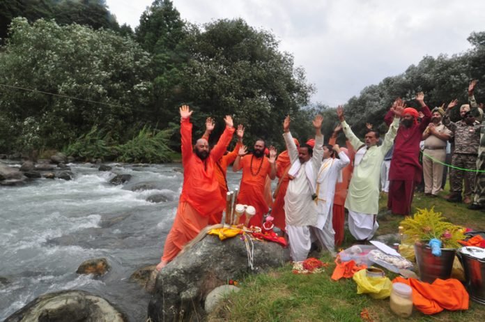 Annual Pilgrimage of Chhari-Mubarak Concludes in Pahalgam